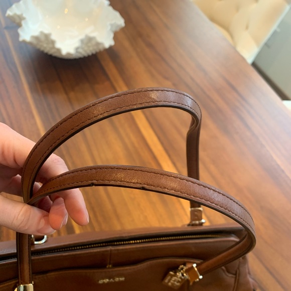 Coach Carriage shoulder purse - Picture 8 of 8